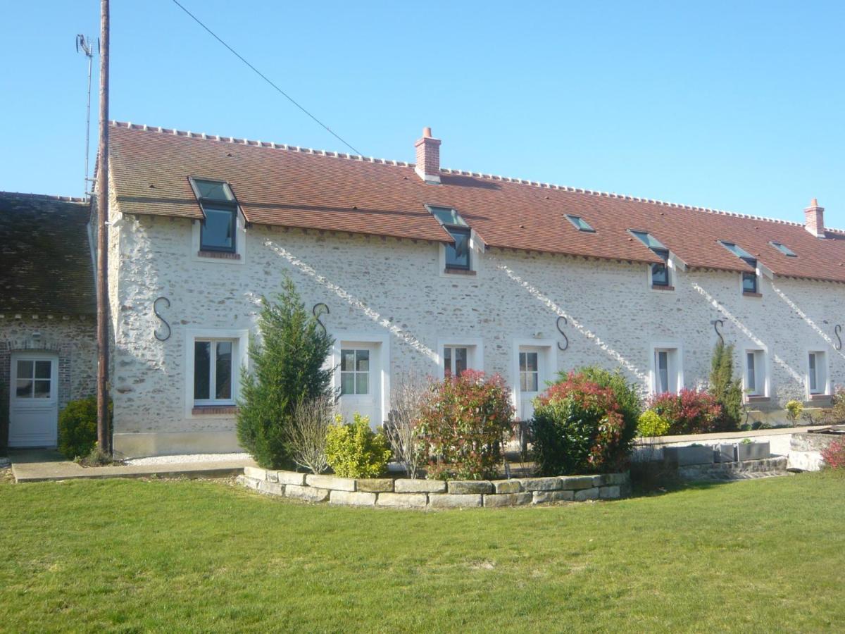 La Ferme De Presles Holiday home Menainville